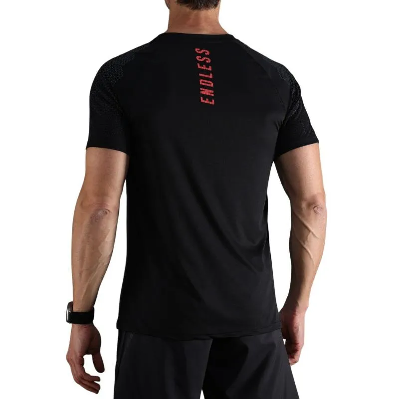 Camiseta Negro Infinito Hexágono Combativo