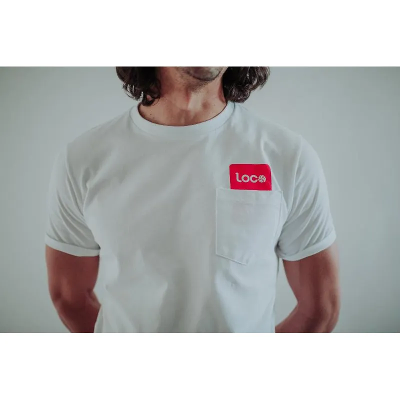 Camiseta branca expulsa louca