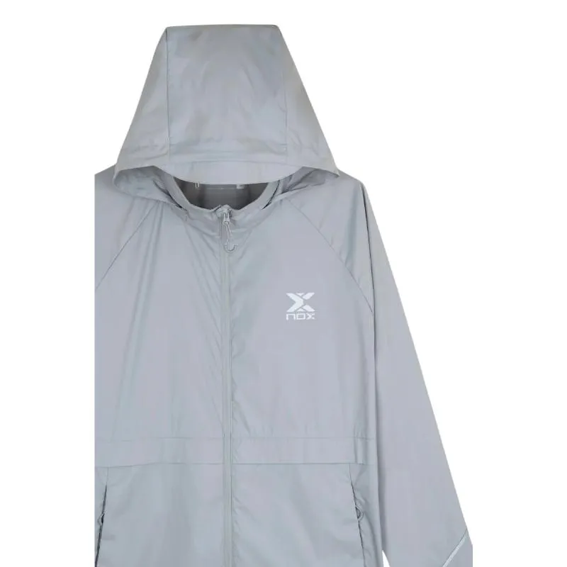 Nox Hellgraue Windjacke
