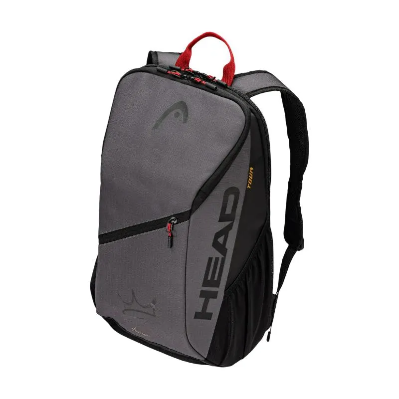 Mochila Preta Cinza do Tour Arturo Coello