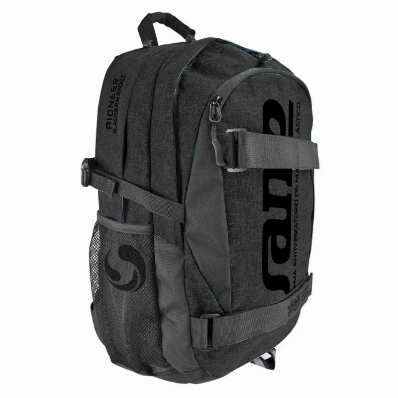 Mochila Sane praktizierender Neger