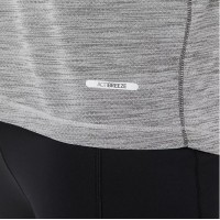 Camiseta Asics Road SS Top Cinza