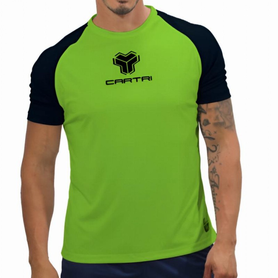 Cartri Combina com camiseta verde preta